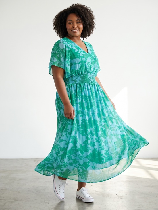Dresses & Skirts - Jessica Howard green floral print chiffon maxi dress. Size 18W GUC